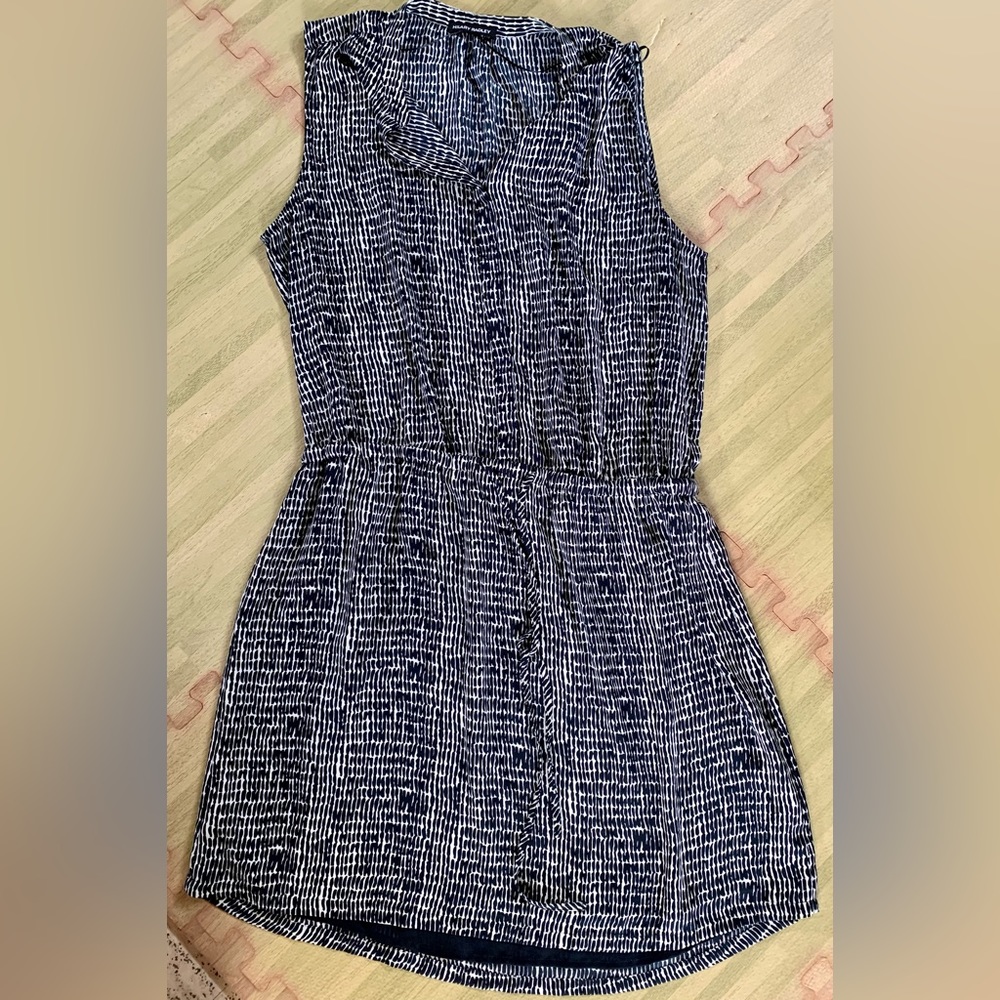 Women’s blue print dress